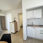 Apartamento Flowers Pula, Center *
