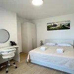 Apartamento Flowers Pula, Center *