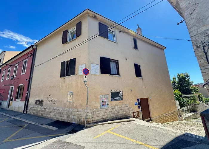 아파트 Flowers Pula, Center *