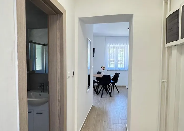 아파트 Flowers Pula, Center *