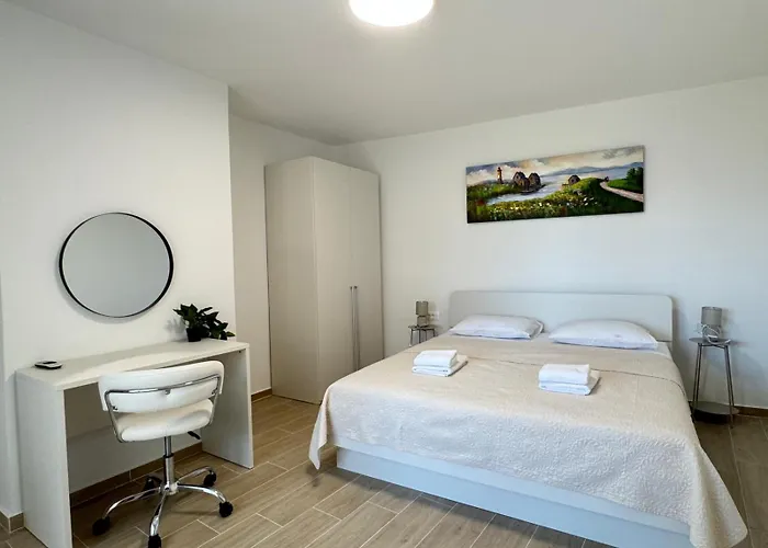 아파트 Flowers Pula, Center *