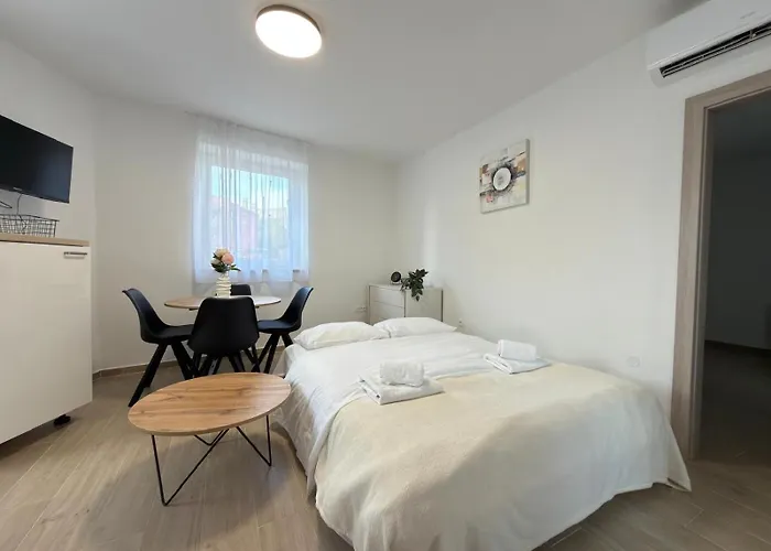 아파트 Flowers Pula, Center *